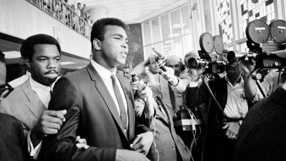 do-you-remember-muhammad-ali-refuses-vietnam-draft-136397797085503901-150427214140